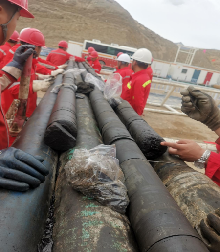 青西區(qū)塊取心作業(yè)堵心問(wèn)題獲重大突破